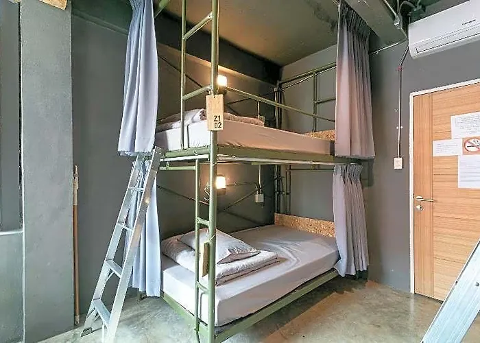 Hotell Zhelter Bkk 2*
